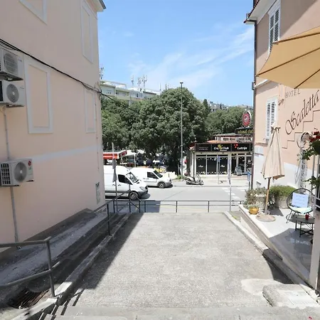 Kamala Apartamento Pula