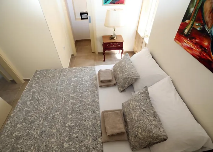 Apartment Kamala *