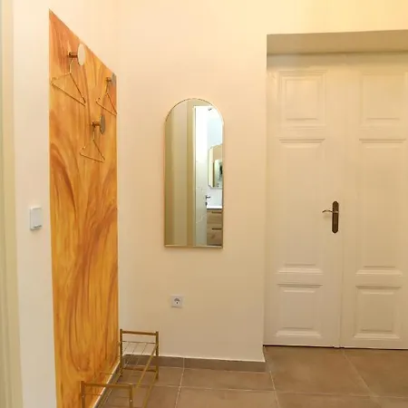 Apartament Kamala *